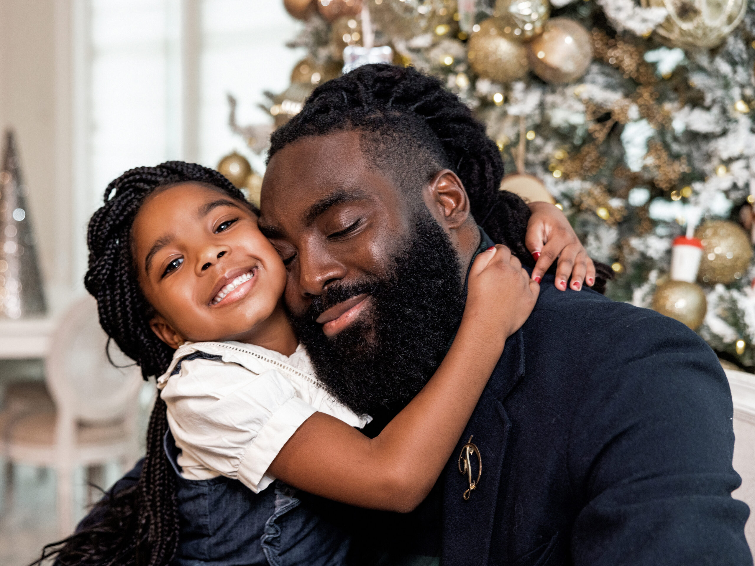 Demario Davis Kids - Wife Tamela Gill Davis - The F Word Blog - Saints - Christmas Image